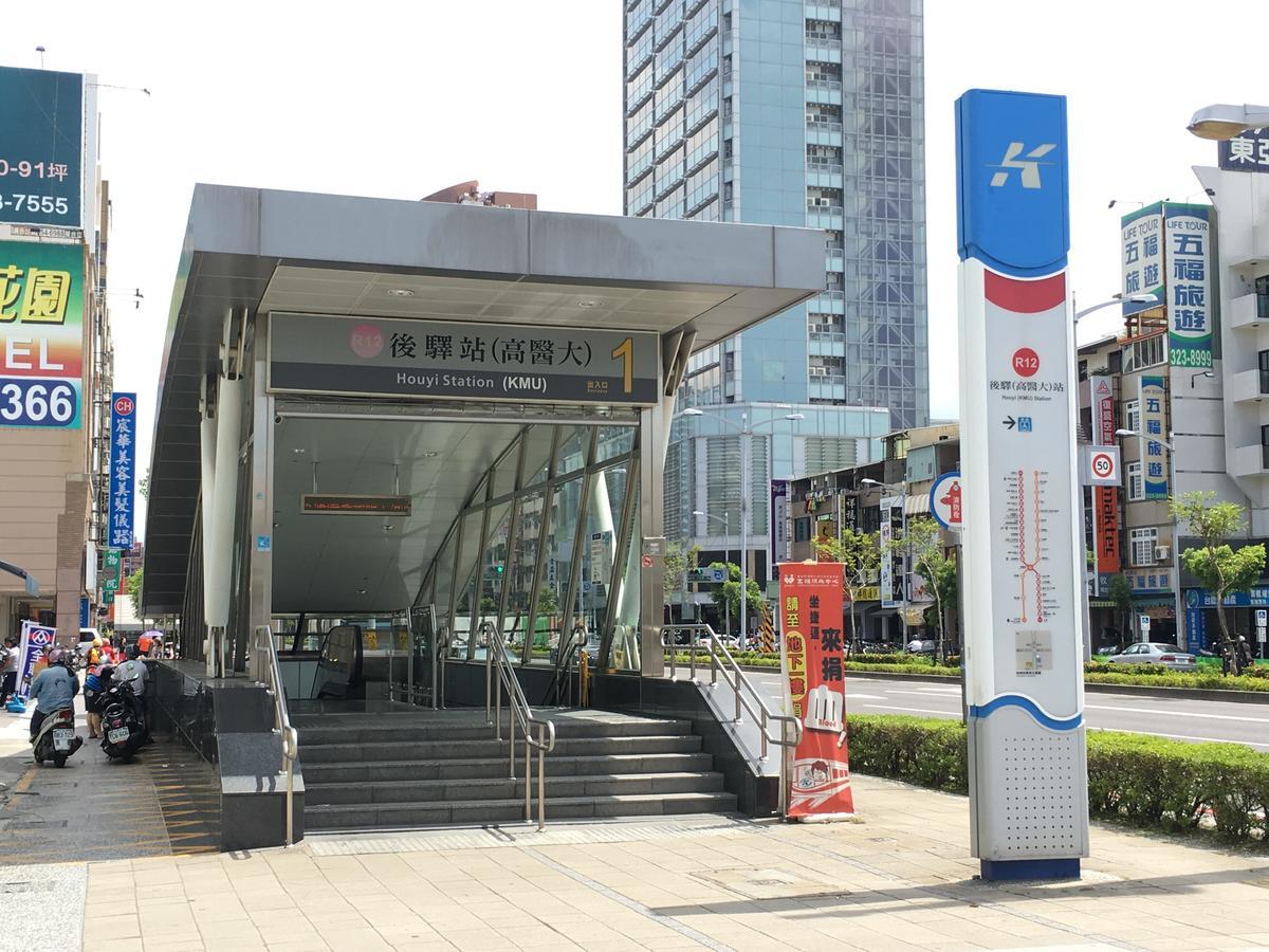 Knock Knock Hostel Kaohsiung Exterior foto